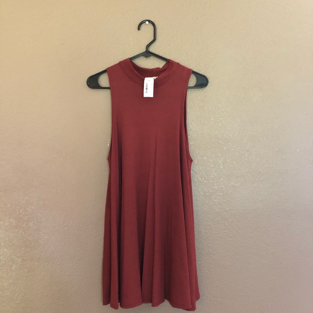 No Sleeve Turtle Beck Dress